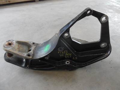 Peterbilt 387 Spring Hanger