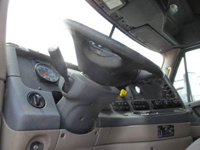 Freightliner Cascadia 113 Left Steering Column for a Freightliner CASCADIA 113 2018UP
