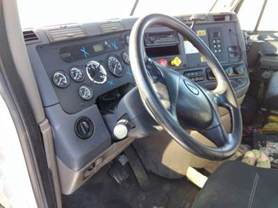 Freightliner Cascadia 113 Steering Column