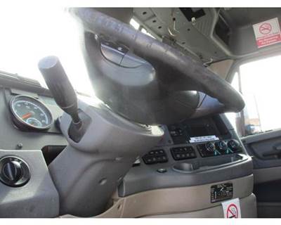 Freightliner Cascadia 113 Steering Column