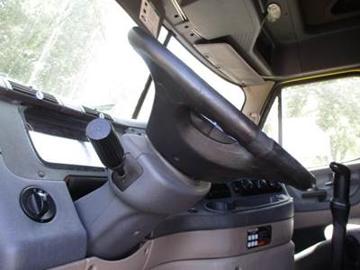 Freightliner Cascadia 125 Steering Column