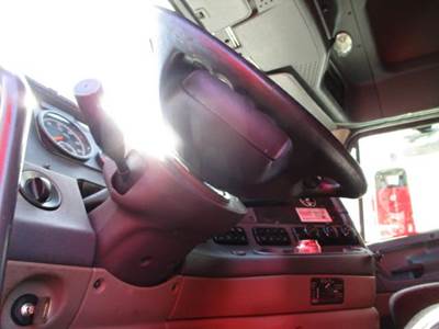 Freightliner Cascadia 125 Steering Column