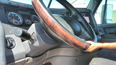 Freightliner Cascadia 125 Steering Column