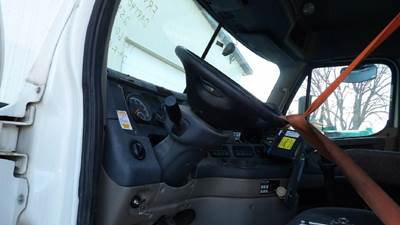 Freightliner Cascadia 125 Steering Column