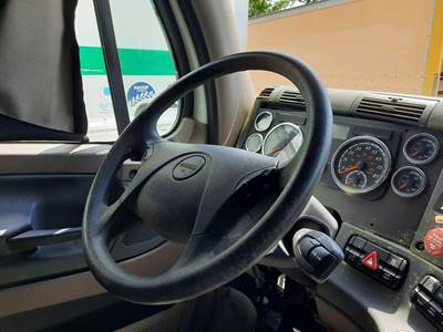 Freightliner Cascadia 125 Steering Column for a Freightliner CASCADIA 125 2018UP