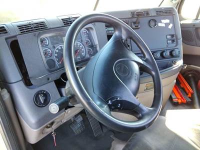 Freightliner Cascadia 125 Steering Column