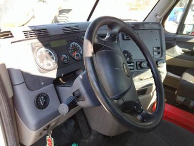 Freightliner Cascadia 125 Left Steering Column