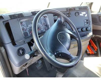 Freightliner Cascadia 125 Steering Column