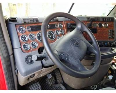 Freightliner Cascadia 125 Steering Column