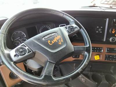 Freightliner Cascadia 126 Steering Column
