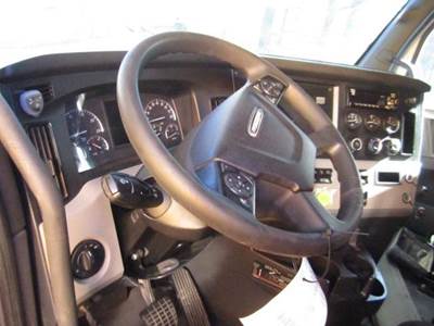 Freightliner Cascadia 126 Steering Column