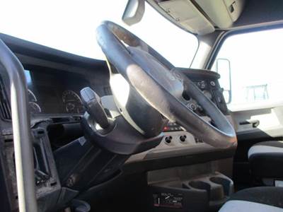 Freightliner Cascadia 126 Left Steering Column