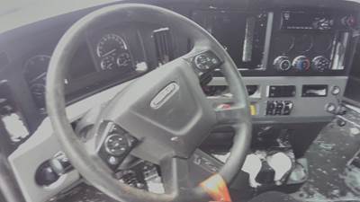 Freightliner Cascadia 126 Left Steering Column