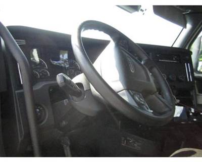 Freightliner Cascadia 126 Steering Column