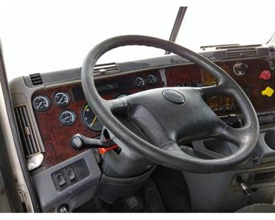 Freightliner Century Class 120 Steering Column for a Freightliner CENTURY 120