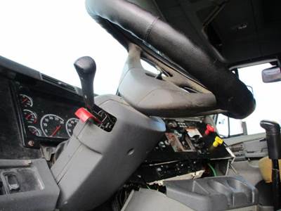 Freightliner Columbia 120 Steering Column