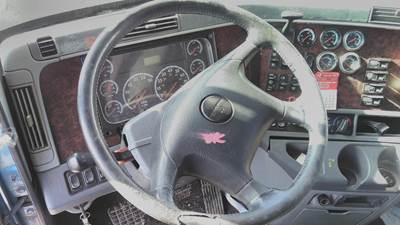 Freightliner Columbia 120 Left Steering Column