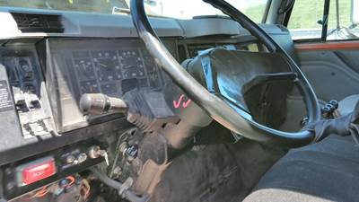 International 2554 Steering Column