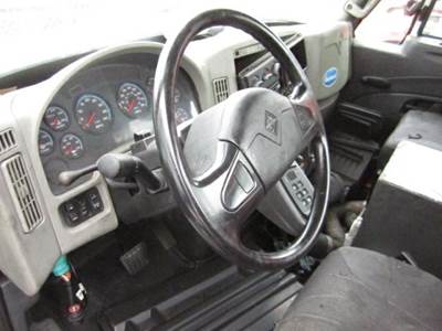 International 4400 Steering Column