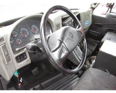 International 4400 Steering Column