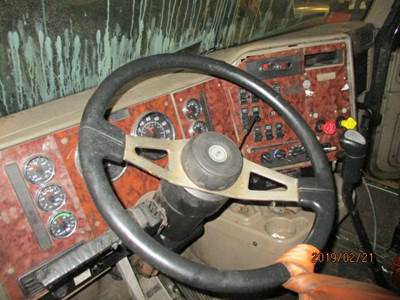 International 9200i Steering Column