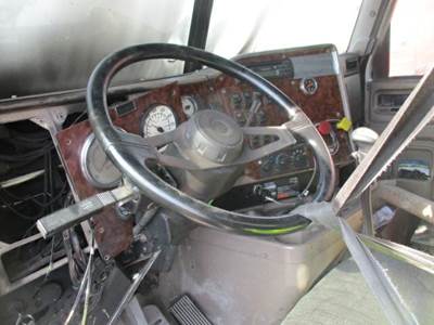 International 9200i Steering Column