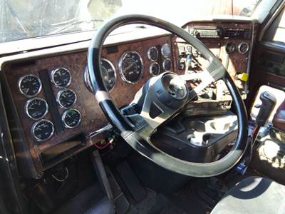 International 9900i Steering Column