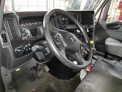 International LT Steering Column