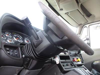 International ProStar Left Steering Column for a International PROSTAR 122