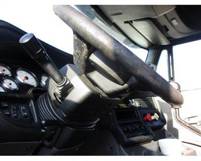 International ProStar Left Steering Column for a International PROSTAR 113