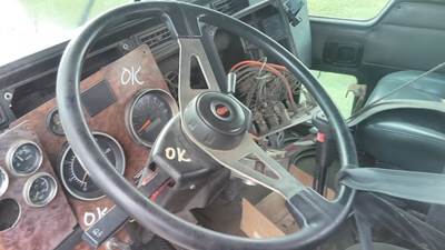 Kenworth T800B Left Steering Column