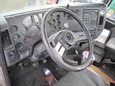 Mack Pinnacle CXP612 Steering Column for a Mack CXP612