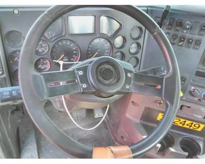 Mack Pinnacle CXU612 Left Steering Column for a Mack CXU612