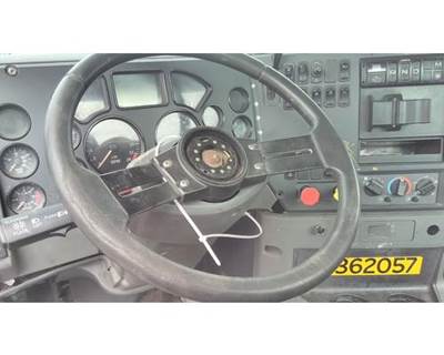 Mack Pinnacle CXU612 Left Steering Column for a Mack CXU612