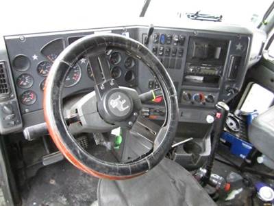 Mack Pinnacle CXU613 Steering Column for a Mack CXU613