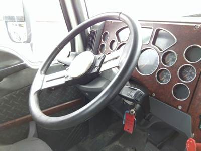 Mack Pinnacle CXU613 Steering Column for a Mack CXU613