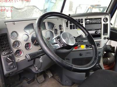 Mack Pinnacle CXU613 Steering Column for a Mack CXU613