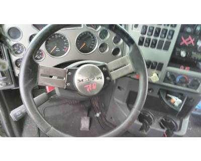 Mack Pinnacle CXU613 Left Steering Column for a Mack CXU613