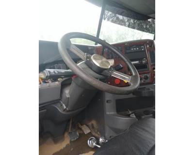 Mack Pinnacle CXU613 Left Steering Column for a Mack CXU613
