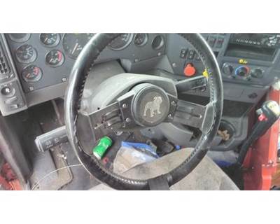 Mack Pinnacle CXU613 Left Steering Column for a Mack CXU613