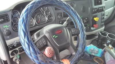 Peterbilt 579 Steering Column