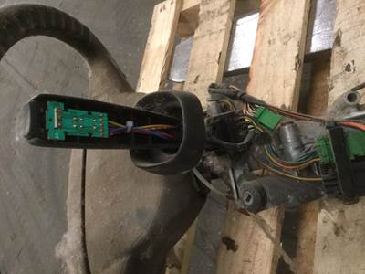 Volvo VNL Steering Column