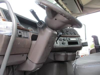 Volvo VNL Steering Column