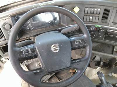 Volvo VNL Steering Column