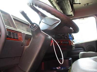 Volvo VNL Steering Column