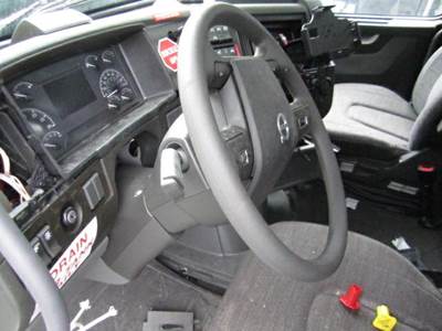 Volvo VNL Steering Column