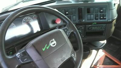 Volvo VNL Steering Column