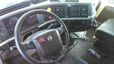 Volvo VNL Steering Column