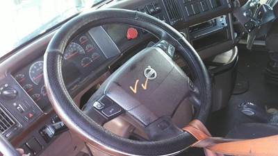 Volvo VNL Left Steering Column