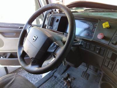 Volvo VNL Steering Column